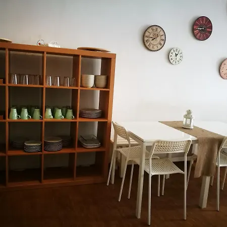 Downtown Hostel *